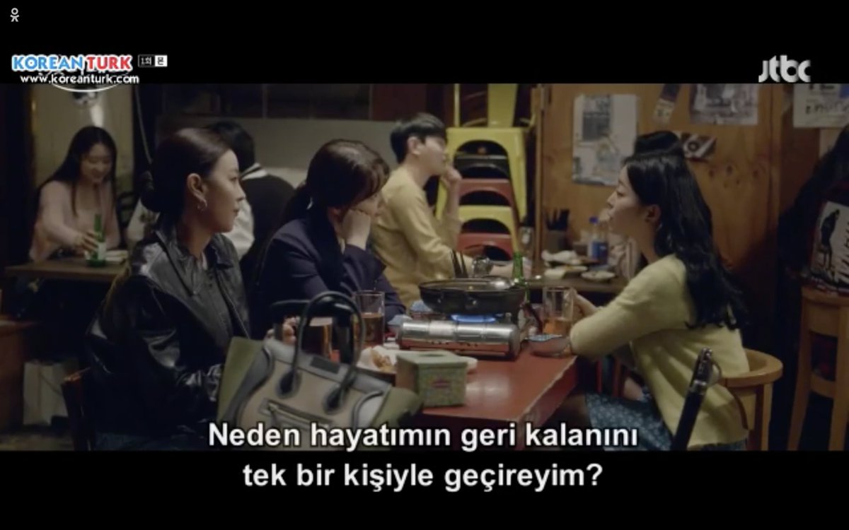 baklavaylayran's tweet photo. girdiğimiz her ortamda birine aşık olduğumuz arkadaşlarımla bizim muhabbet https://t.co/3mjgJ9T7sS