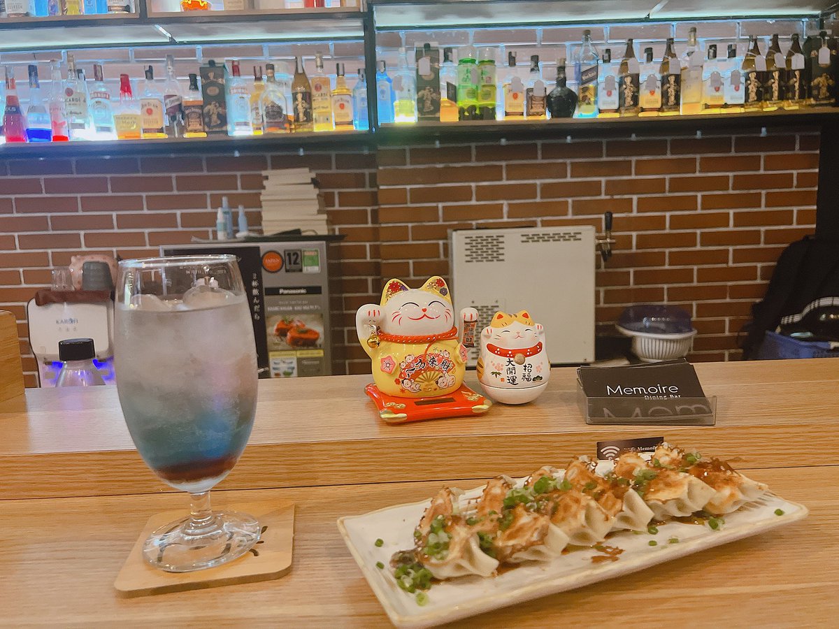 GyozaBarMemoire's tweet photo. Thank you to all our customers.
We look forward to your visit.
#gyoza #japanesegyoza #dumpling #japanesedumpling #gyozabar #japanesedumplingbar #diningbar #gyozadiningbar #foody #japanesefood #foodtravel https://t.co/4arIIKUZeq