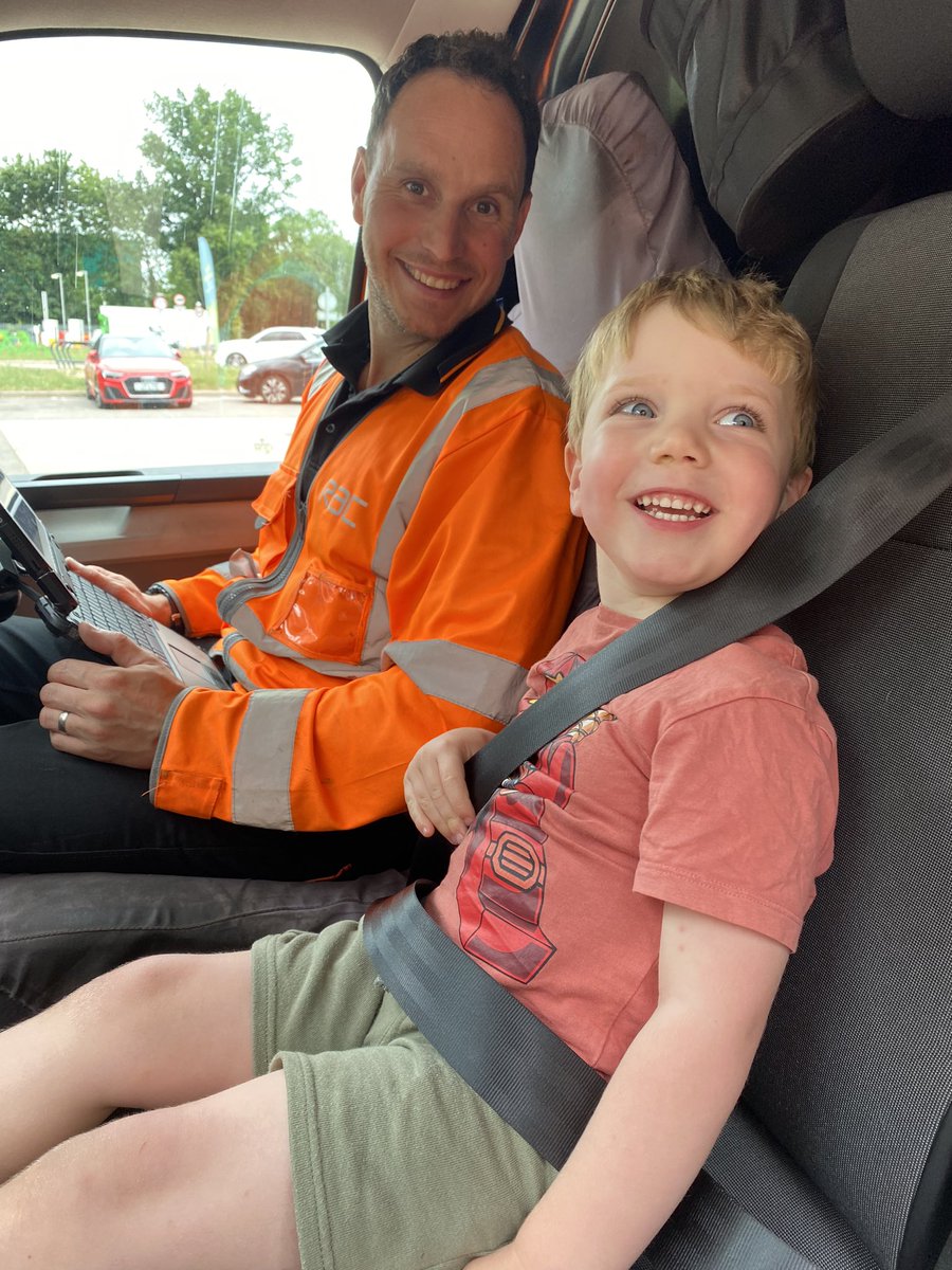 Britishbec's tweet photo. I often use this platform to grab attention when I’m not being heard by email or phone. Usually to make a complaint. Today this is to be used to shout out how amazing the @TheRAC_UK have been today!  mason thoroughly enjoyed the adventure!! Thank you to Nathan who rescued us!! https://t.co/fMz3iJgu8W