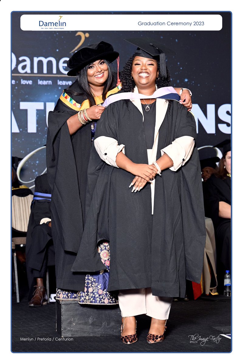 si_phelele's tweet photo. My professional pictures finally came in 😍🥹 https://t.co/Bubb02irEb