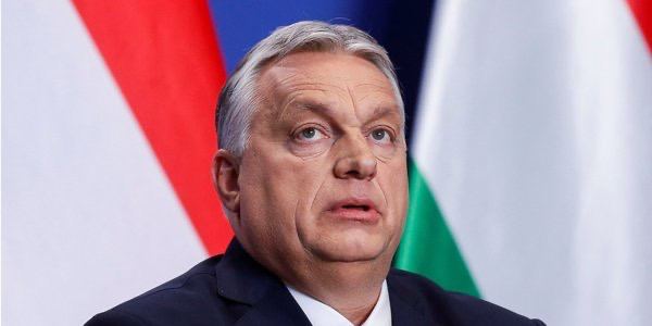 nexta_tv's tweet photo. It seems that Orban recently read a book about the struggle of one Austrian painter and shared his impressions of what he had read.

The Hungarian Prime Minister said that the time is coming when "weak nations will disappear, but strong ones will remain." https://t.co/FYT2ez9j0d