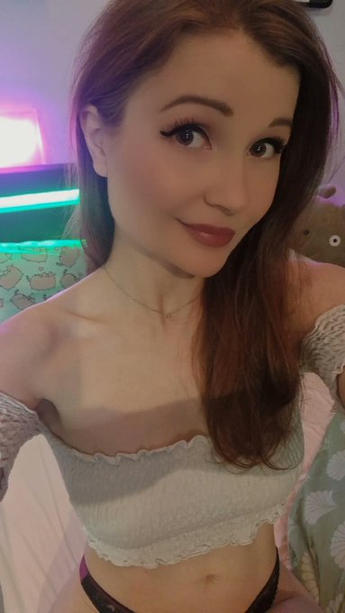Cam Time 😋 Wer hat Lust? 😏🔽 https://t.co/hs6hILSLbZ https://t.co/vKeHBjy9g8