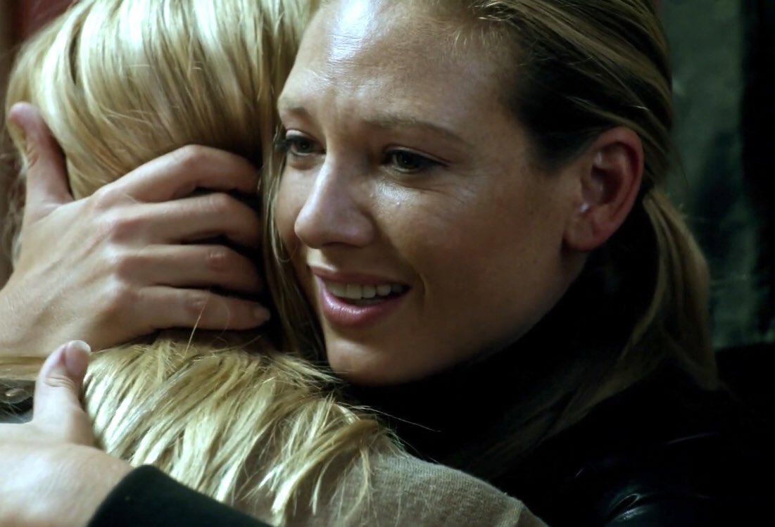 best of olivia dunham (@bestofdunham) on Twitter photo 