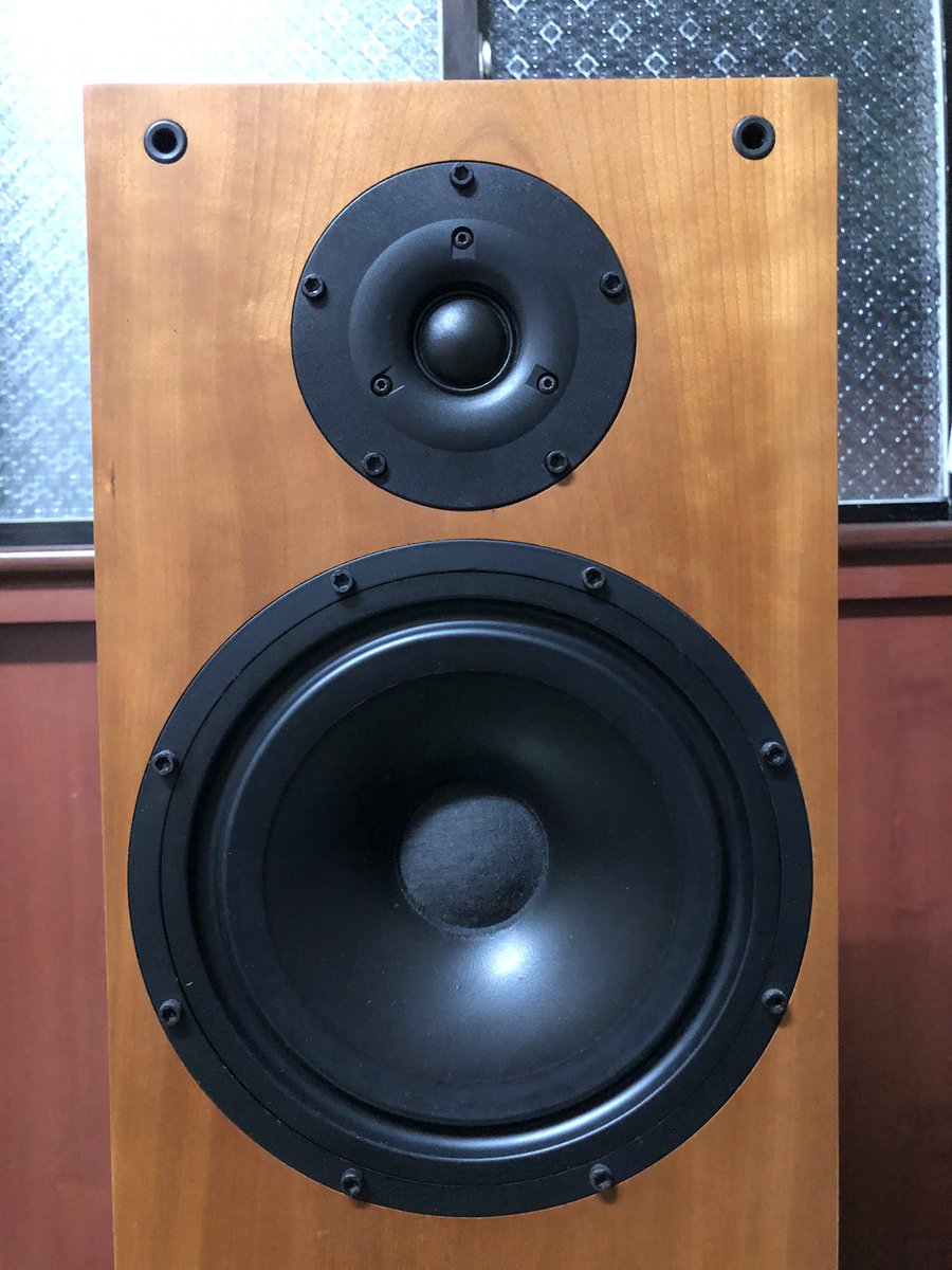 AndyCooper1971's tweet photo. 新玩具🫣
感謝好友開車協助。
幸好沒有在去年衝動敗家，等到今年下手覺得值得。
#spendor https://t.co/d6oWaDdzwG