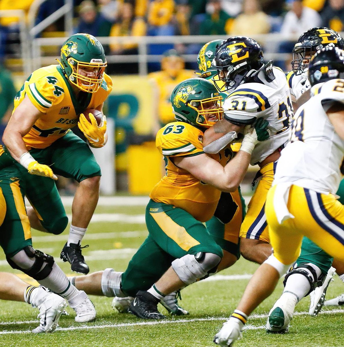 jsteck65's tweet photo. Bison Nation, in 63 days @NDSUfootball begins the 2023 season! Today, we honor a member of the #Rams who helped lead a punishing ground attack. He has family lineage with NDSU. Also an alum of @TrinityTitanFB (like me!) @KubasJake!! #BisonFBCountdown #LetsGoBison #HornsUp🤘 https://t.co/I4T95TRA5b
