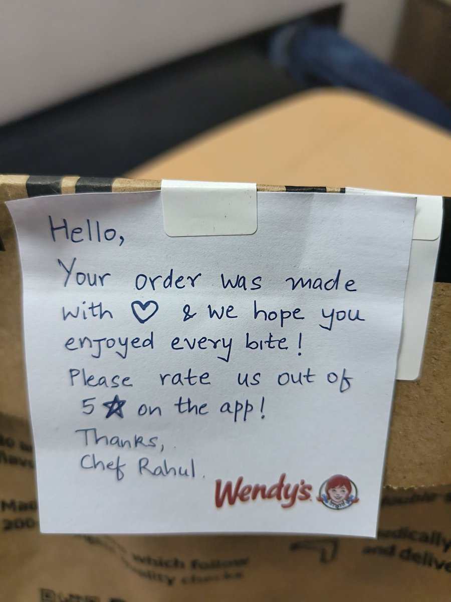 vignesh_salian's tweet photo. #wendys #burgers 
@Wendys ❤️ https://t.co/Ts9M8bXJfg