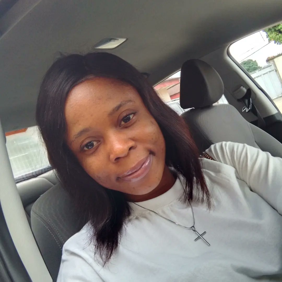 Promaisongs's tweet image. A beautiful writer girl 
I'm soon beginning my writing journey on this space and I'll love to connect with y'all😘😘🤗🤗

Happy new month pals💙