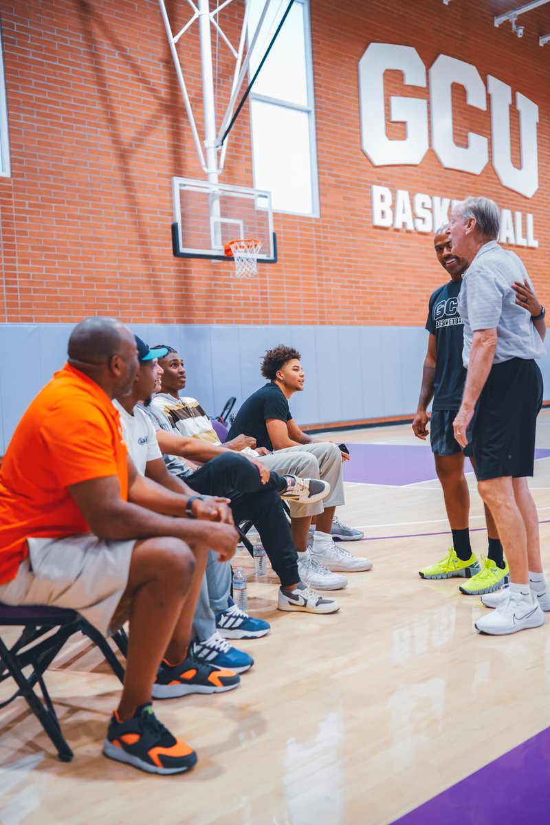 Chris Diaz (@coachchrisdiaz) on Twitter photo With upgraded facilities & improved conference, GCU looks to make a big splash this year. They are well on their way on being one of the best MM in the country🔥thank you <a href="/GCU_MBB/">Grand Canyon Men’s Basketball</a> for allowing the crew to stop by. With upgraded facilities & improved conference, GCU looks to make a big splash this year. They are well on their way on being one of the best MM in the country🔥thank you <a href="/GCU_MBB/">Grand Canyon Men’s Basketball</a> for allowing the crew to stop by.