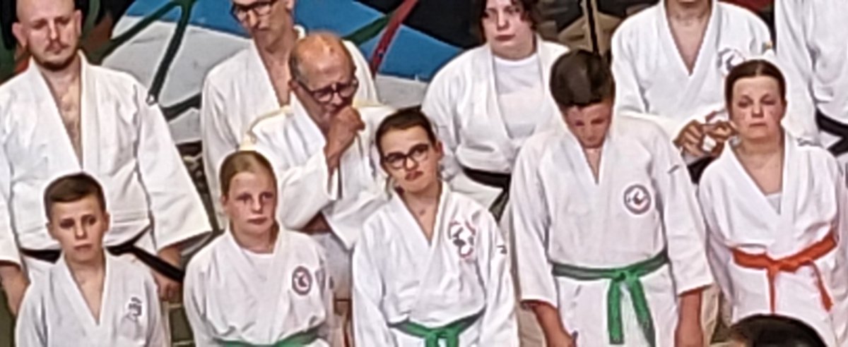 ChretienMyse's tweet photo. #judo @Ville_Chaumont #70 et surtout #merci Jean-Paul Ramillon départ après 53 ans en tant que directeur technique sportif. Merci pour toutes ces générations de jeunes, merci pour ta générosité " à  tous mes élèves qui m'ont tout appris" https://t.co/rkzNih5zaM