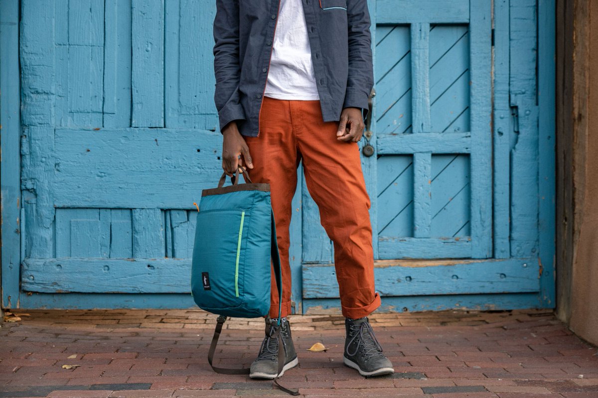 Blending in and standing out all at once. #colorful #colorblocking