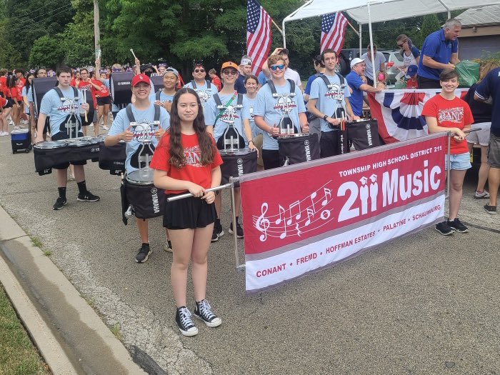 FremdVMB's tweet photo. Congrats and thank you to our FHS and @PalatineHSBands students that performed in the combined Drumline at today’s Palatine Hometown Fest parade. Great job to all! #FHSspirit #MakeMusicAtFremd #MightyBraveBold https://t.co/g7eDXPe9Td