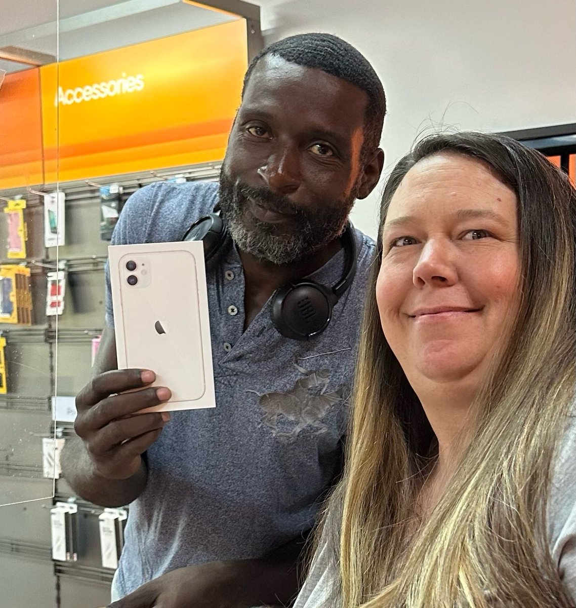 MiamiBoost's tweet image. More Sales for our #RedWhiteandBoost sales events. This time in Springfield Clewiston. What are you waiting for? Run to your nearest Boost store and get the deal you're looking for this weekend.