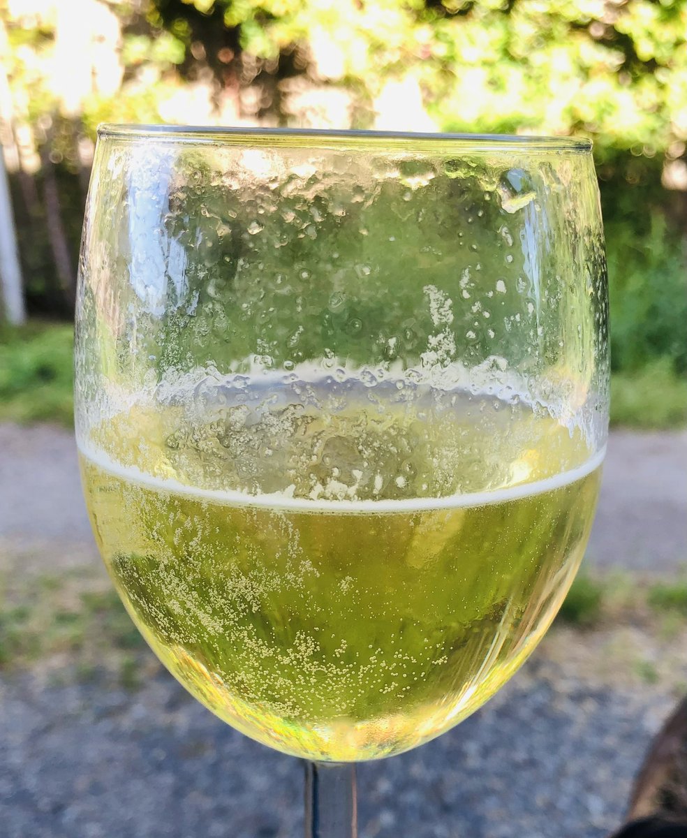 bunterspring's tweet photo. Surprise!! Pop up tasting THIS weekend (July 1-2) Sat/Sun 1-5 @bigsurvineyards in Carmel Valley Village! Feature: our recently bottled 2022 Chardonnay. Photo is pre-filtration (only 4winemakers). We’re  pouring the polite version, delicious and pretty! @bunterspring 🌷 https://t.co/Y84BVJpsPS