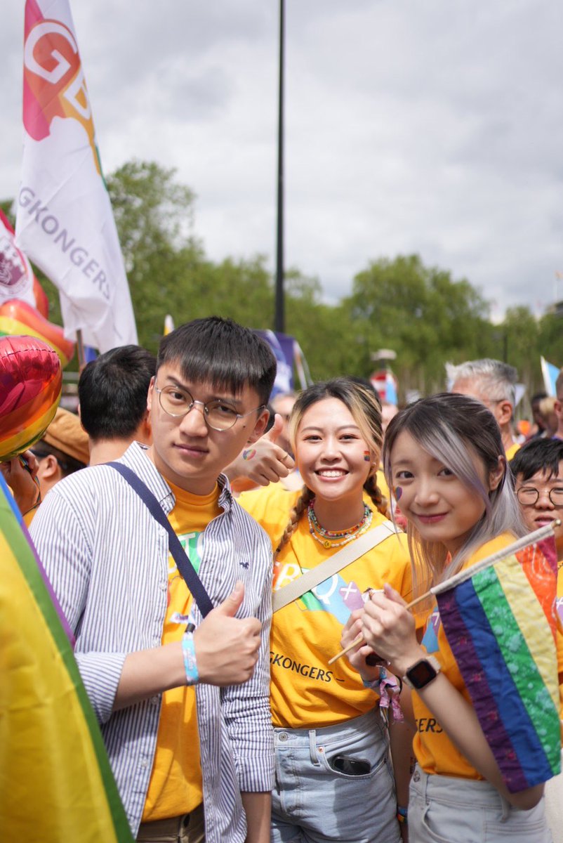 Our team <a href="/IsaacChengCKL/">Isaac Cheng 鄭家朗</a>, <a href="/carmenkamanlau/">Carmen Lau 劉珈汶</a> &amp; Maeve Yau joined with <a href="/HongkongersUK/">Hongkongers in Britain 英國港僑協會 🇬🇧</a> and attended the #LondonPride2023 🏳️‍🌈🏳️‍⚧️today! Congrats HKB of being the first-ever #Hongkongers’ org joining the parade!