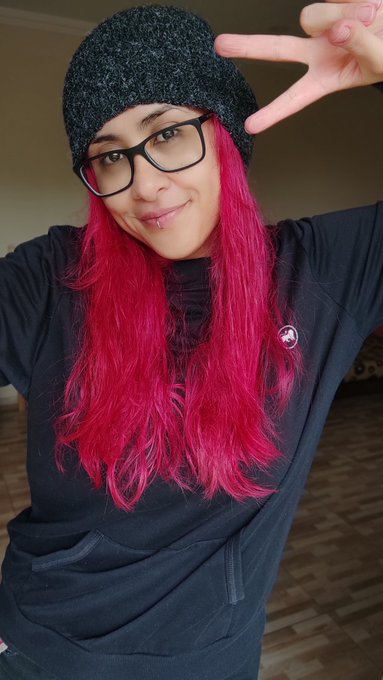 I hope you're all being cute today 💜🦜🐇 https://t.co/kt4bChnwmJ<a href="/tag/hornyslut"class="tags"><span>#hornyslut</span></a>