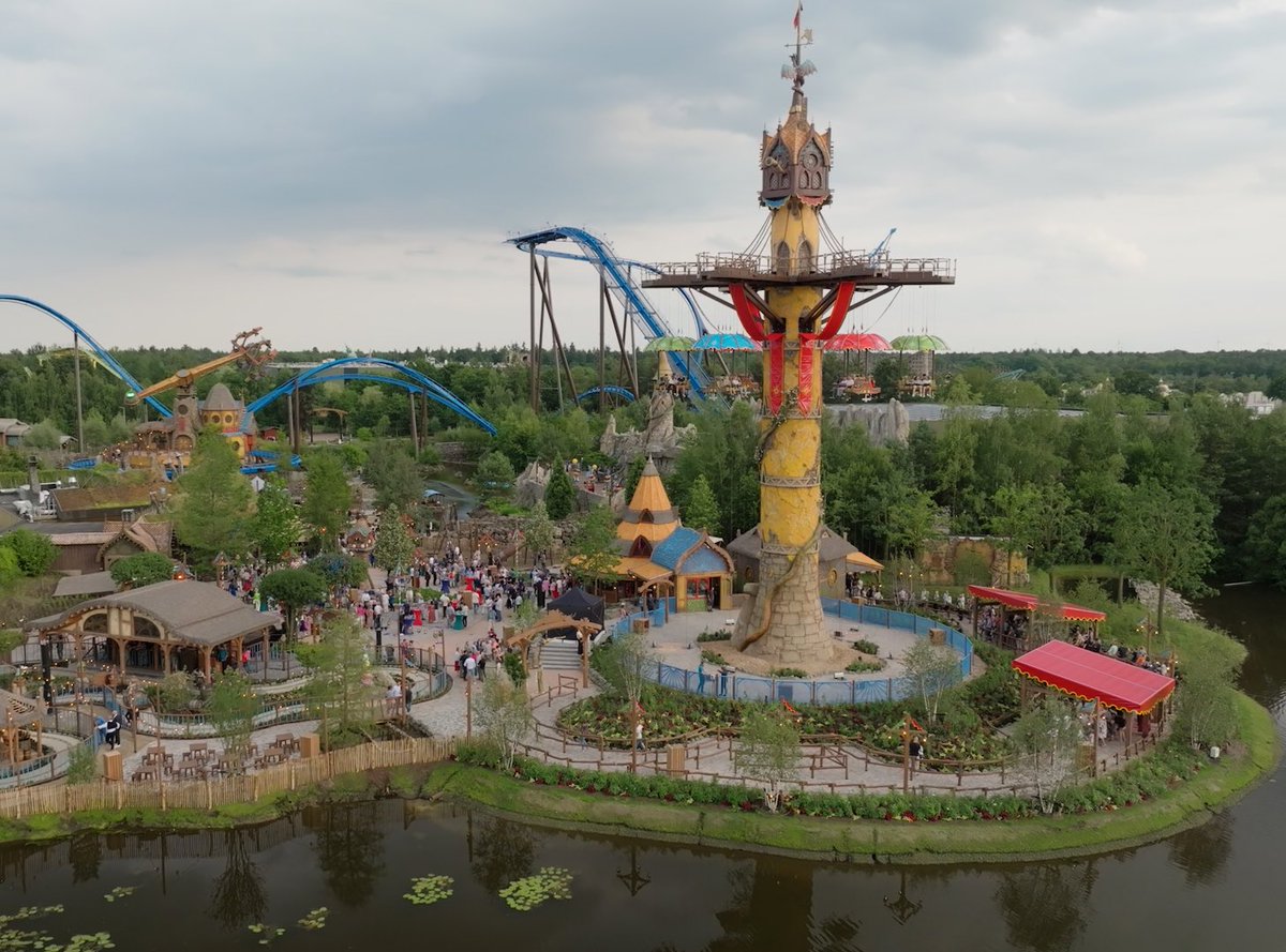 We hebben er lang naartoe geleefd en vandaag was het dan eindelijk zover: de opening van de nieuwe attracties in Avalon. Wat is het gaaf geworden. 🤩 Dankjewel aan iedereen die de opening met ons gevierd heeft, ik heb enorm genoten! #Toverland #uitbreiding