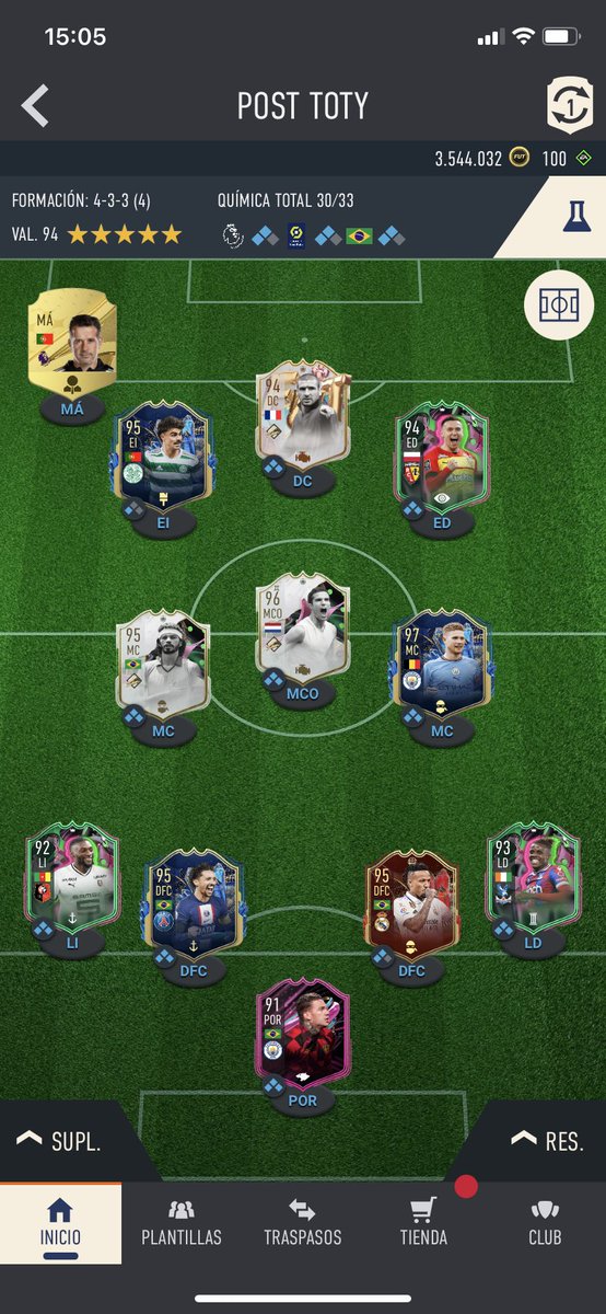 chemabdm's tweet photo. @JuniorSintress Que cambiarias @JuniorSintress ??? Todo intrans menos jota y los laterales
.. voy con la 4-3-2-1 y van persie de mc atacante por la izquierda https://t.co/xY0nGs6urM