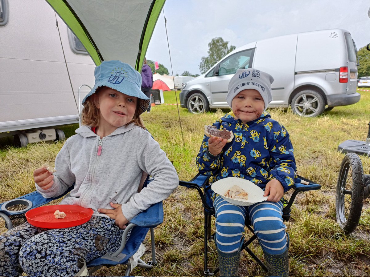 We're really enjoying our weekend away at <a href="/thesurfstage/">Surf Stage Festival</a>! It's even better now the rain has stopped