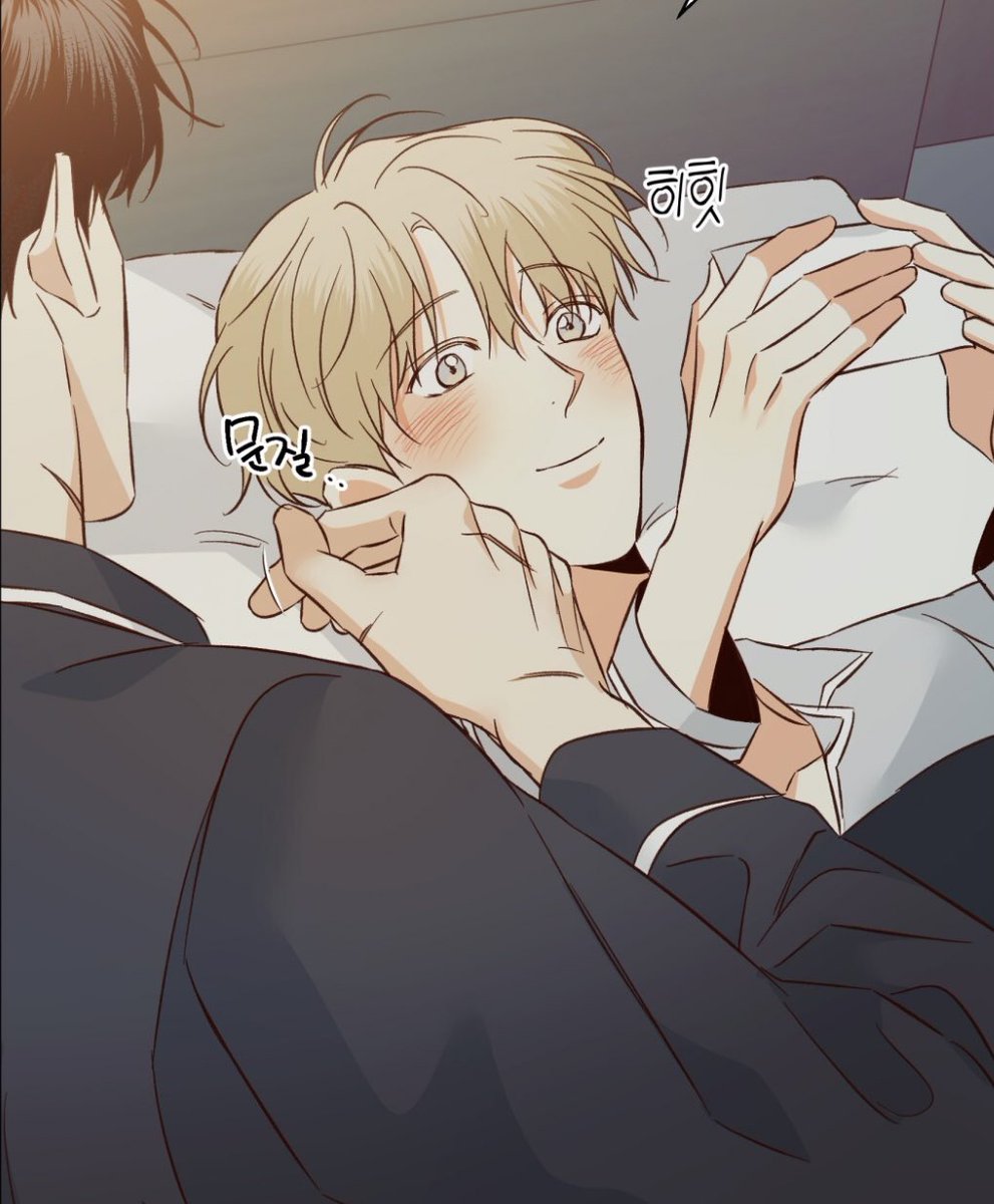 jimmyseaily's tweet photo. look at euijun treasuring the picture of ahjussi 🥺🫶🏻 https://t.co/YJD08Ey7pr