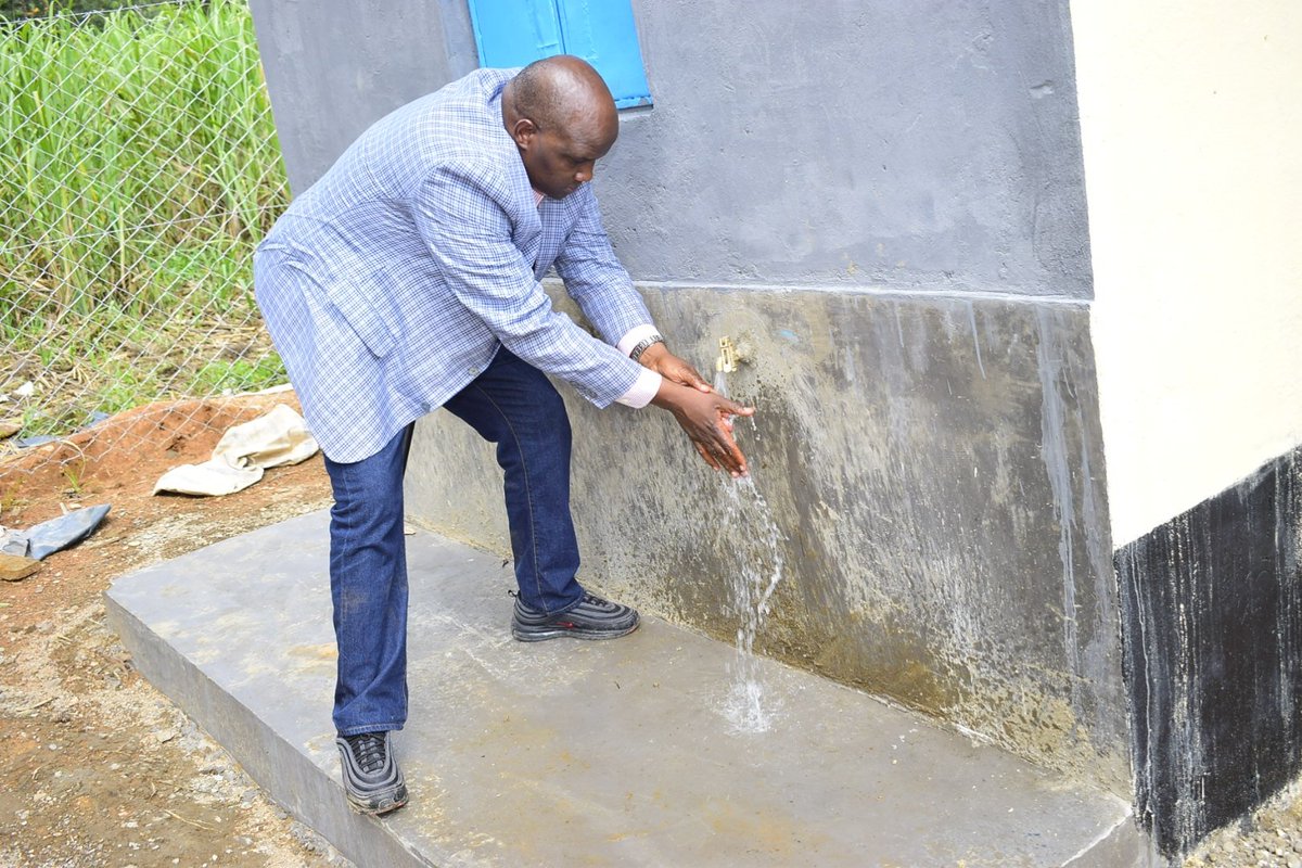 Fataldblow's tweet photo. The newly installed water tank at St Peters Kamasia secondary school courtesy of Hon @abekirwa2022

Water if life.#Lapkeytai @LagatPK @ https://t.co/DibDdSwT0d