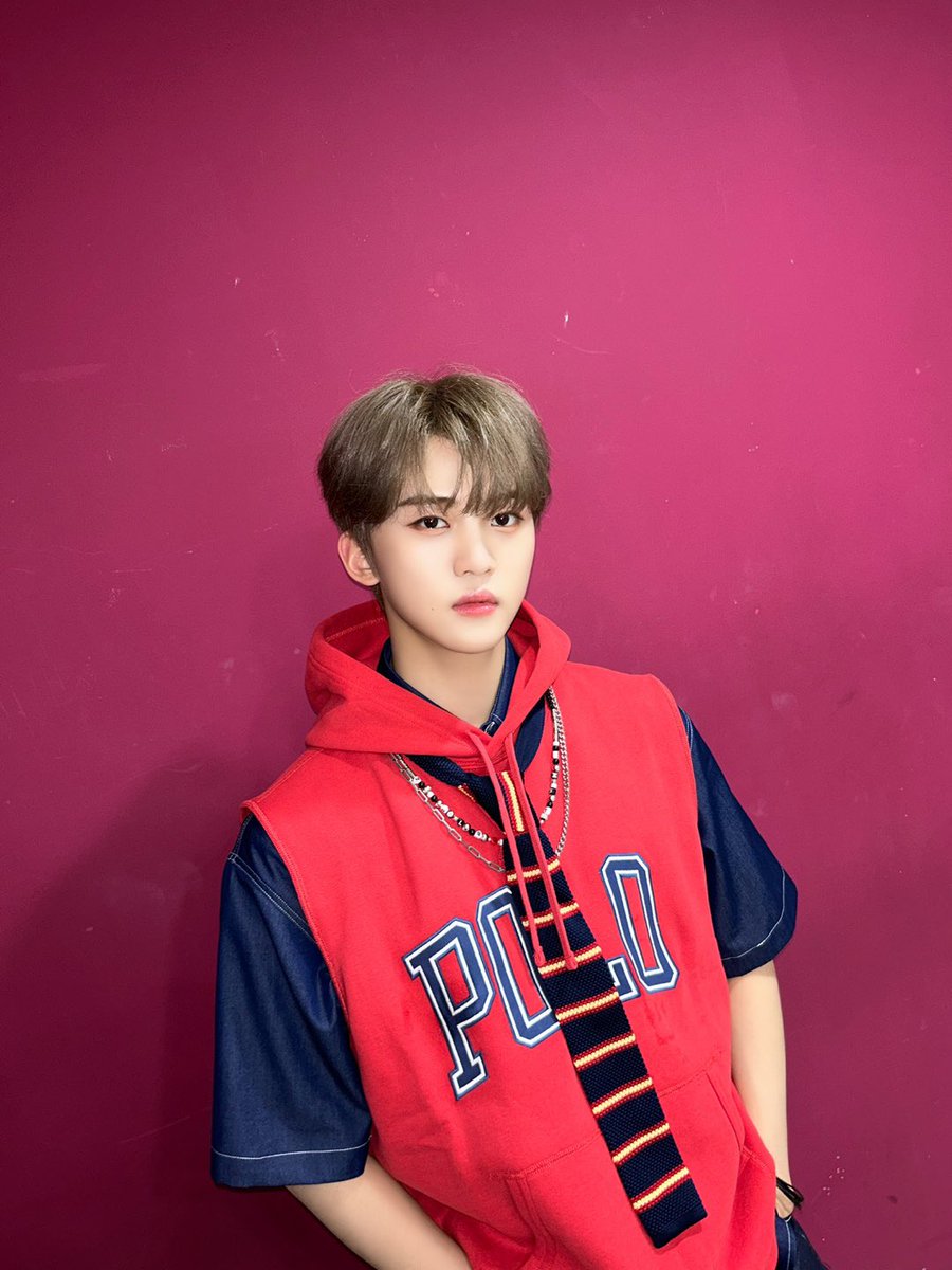 LUN8_members's tweet photo. [#도현] 
7월도 잘 부탁해요!
잘 자요❤️

#루네이트 #LUN8 https://t.co/yco8daSDou