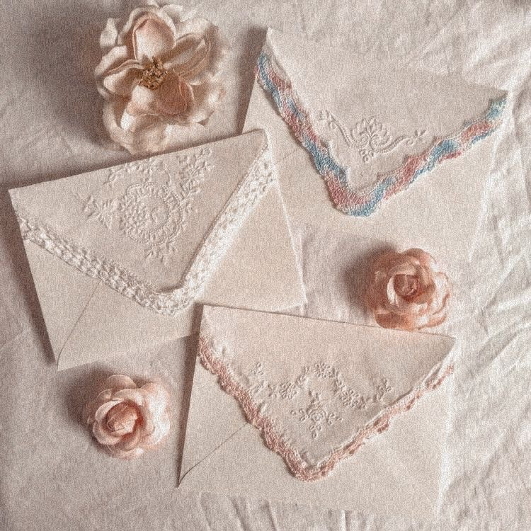 [day 26]

🎵 hi im minh! looking 4 moots :3
♪ she/her , 15 , 08'
✮ ults: bts, nwjns, txt, lsfm, twice, ive
↳ any fandom is welcomed!
♪ not new to #kpoptwt #stantwt
:: more info in my carrd ( in bio )

♡/↻ to be moots and spread !