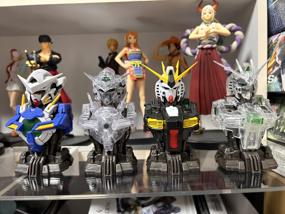lumion2's tweet image. 今日たまたま万代行ったら再販されてた！
νガンダムゲットできたー！