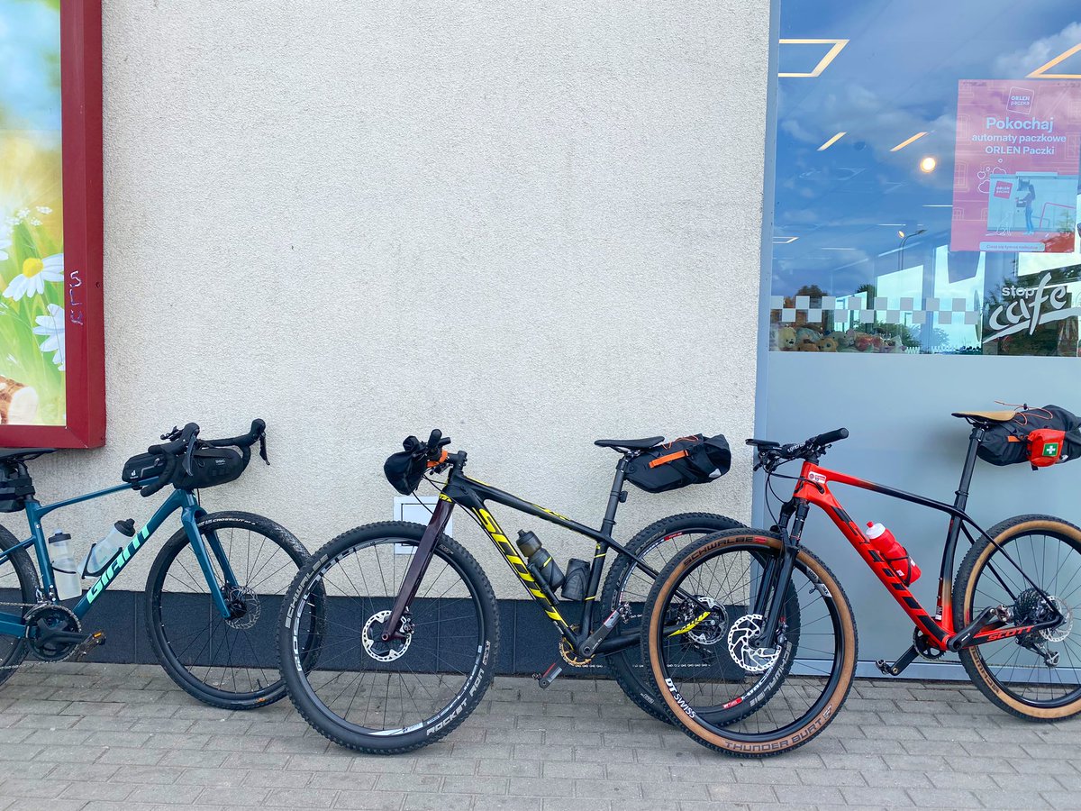 Esam Polijā, laižam meklēt foršākos Polijas ceļus