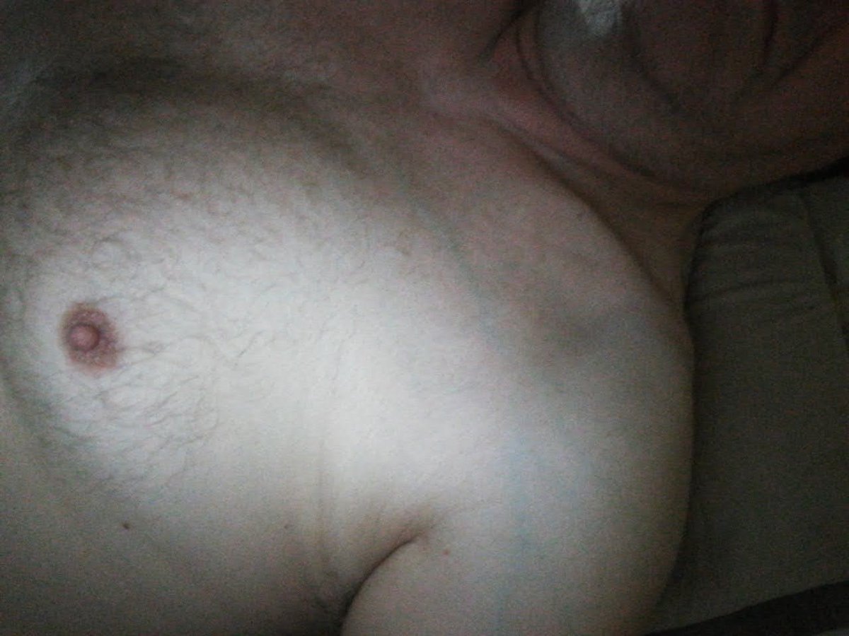 Any single girls like my chest my contact number is 07835284577