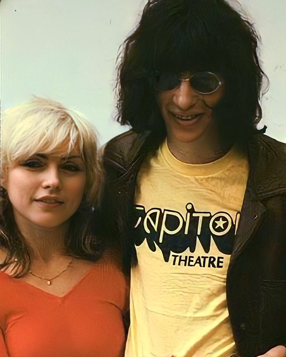 Happy Birthday Debbie!
(July 1st, 1945)

📸 Photo by Roberta Bayley 

#ramones #ramonesfans #ramonesbrasil #ramonesargentina #losramones #joeyramone #debbieharry #blondie