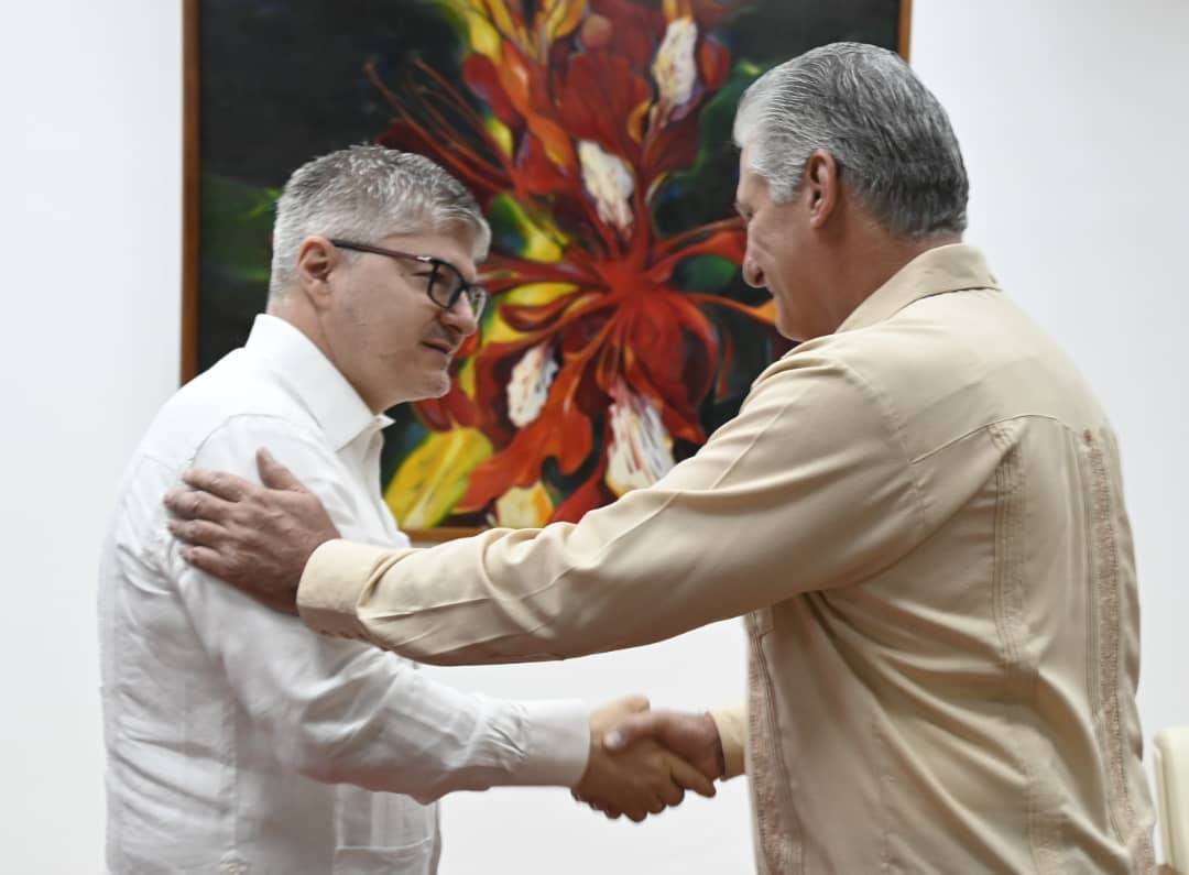 #Cuba reconoce el trabajo de la <a href="/oaci/">OACI</a> en función del desarrollo de la aviación civil de manera ordenada y segura, dijo el Presidente <a href="/DiazCanelB/">Miguel Díaz-Canel Bermúdez</a> al recibir este sábado a Juan Carlos Salazar, secretario general de esta agencia especializada de la <a href="/ONU_es/">Naciones Unidas</a>, creada en 1944.