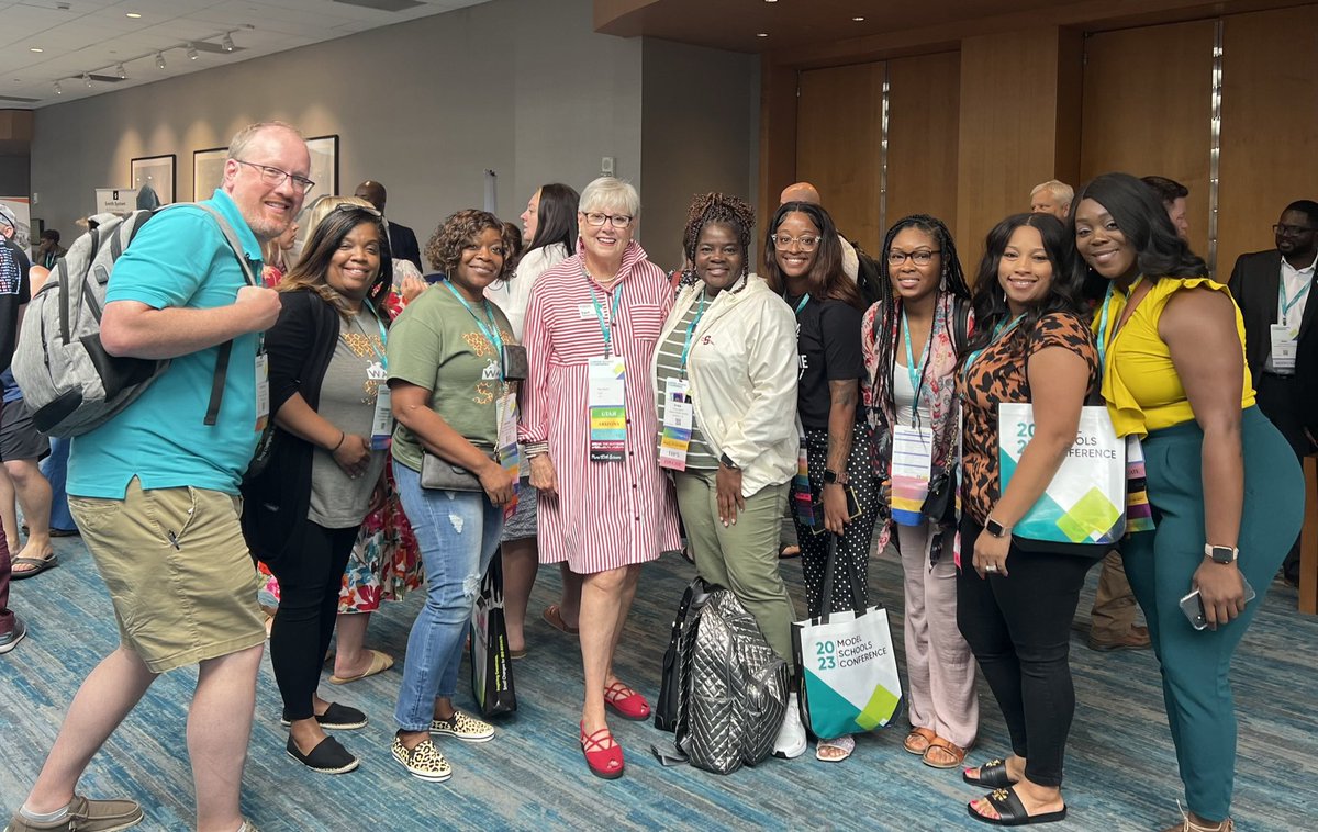 ErmaLowery10's tweet photo. @SouthavenMiddle 
This week we were afforded the opportunity to attend #MSC2023! We discussed Building Culture/Climate/Leaders! Excellence is the EXPECTATION! Looking forward to 2023-24…🧡💙❤️ https://t.co/2jvqw4ywip