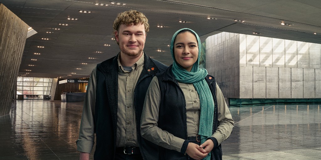 Happy Canada Day! 🇨🇦❤️ Please note that Museum admission today is free, and that the Museum will be open until 7pm. #CanadaDay

More info: warmuseum.ca/visit/road-clo…