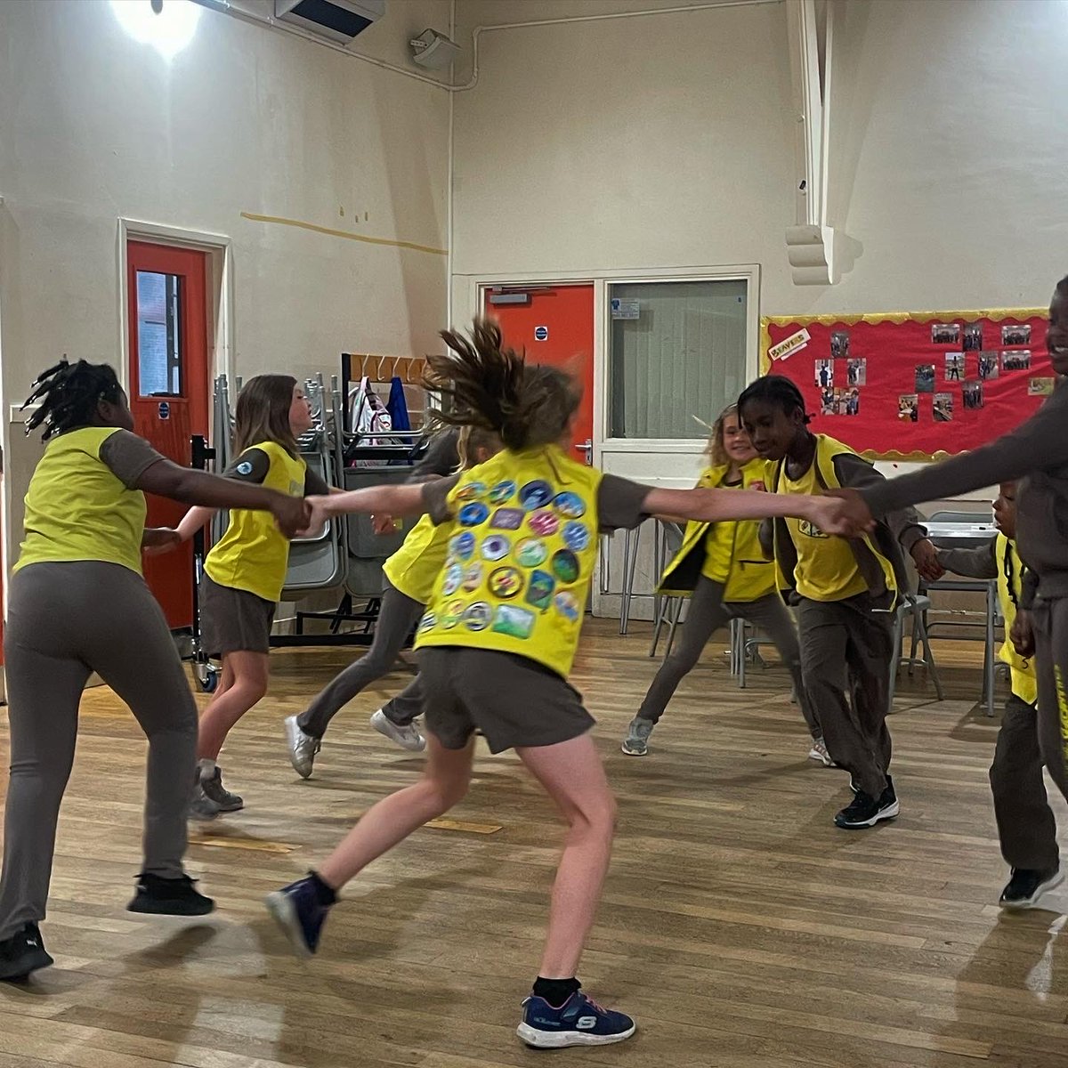 6th Clapham Guides tweet media