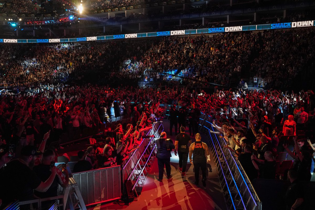 wweontnt's tweet photo. Last night's crowd was UNREAL.

Tonight will be EPIC.

Nobody does it BETTER! 🇬🇧

BT Sport Box Office | 8pm | #MITB https://t.co/D3hitr38ah