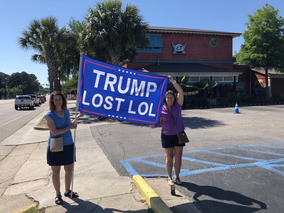 Just a reminder that not all South Carolinians are wasting their #independenceday2023 buying the orange menace’s grift. #holidayweekend #TrumpIsALoser #Pickens #TrumpRally #SCpol