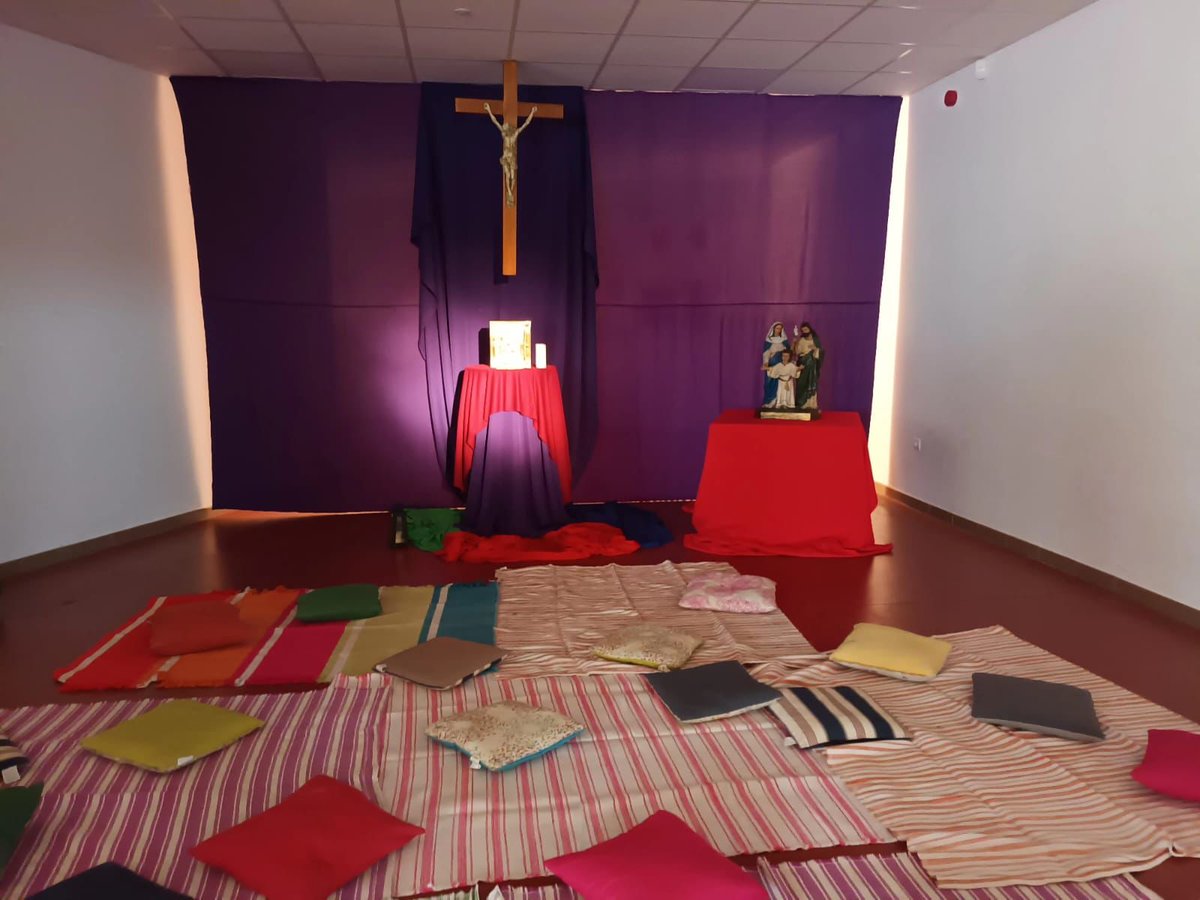 ACGMalaga's tweet photo. ¡¡Comienzan los campamentos interparroquiales de ACG!!🎊🎉👏🏼👏🏼
Niños, jóvenes y adultos de nuestras parroquias nos unimos para compartir la alegría de sentirnos hermanos😍
#salgamosjuntosyanunciemoslaalegriadelevangelio 
#acganunciar @ACGevangelizar @DiocesisMalaga
💚❤️💙🧡 https://t.co/YGMS1lONXH