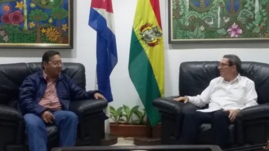 Presidente de Bolivia llega a Cuba en visita de trabajo
goo.su/VLd1n

#ParlamentarismoDeCalle