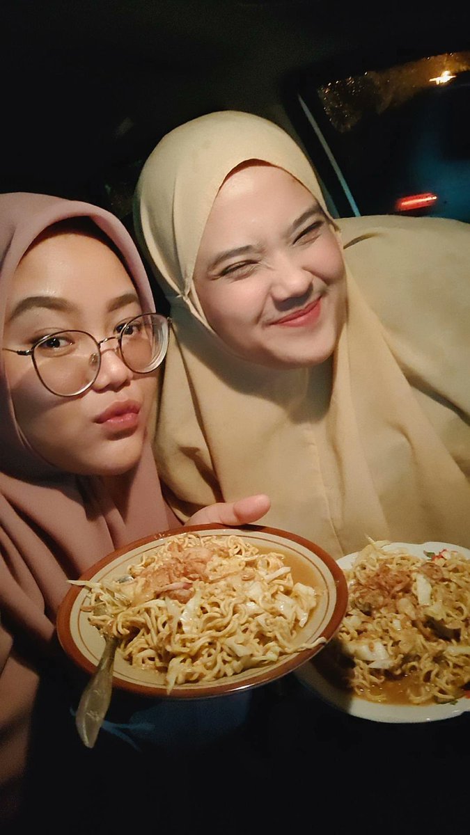 medianips's tweet photo. @radenrauf Tuhan, jadikan lah dia jodohku. Kalo jodoh dia orang lain, maka jadikanlah aku orang lain, hayoo maun lari kemana kamu #LoveStory https://t.co/C4VRrxnrYW