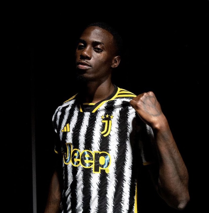 FlashcodeYT's tweet image. 🚨 OFFICIEL ! Timothy Weah quitte le LOSC et signe à la Juventus ! 
@juventusfc