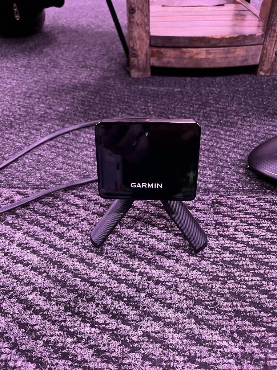 ballpark_golf's tweet image. 仕事終わりの練習🏌️
Garmin Approach R10を
お借りしてテスト中〜
力ばかり入っちゃって振り過ぎた😓
けど、この結果は悲しすぎる
#ボールパーク
#GarminApproachR10
#ゴルフ練習場
#深夜営業ゴルフ練習場
#弾道測定器