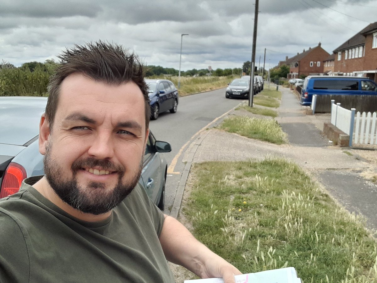 Just finished canvassing and posting letters for the Labour Party in Uxbridge! Excited to support Danny Beales in the upcoming by-election. Let's make a positive change and shape the future we believe in. #LabourParty #UxbridgeByElection #VoteDannybeales