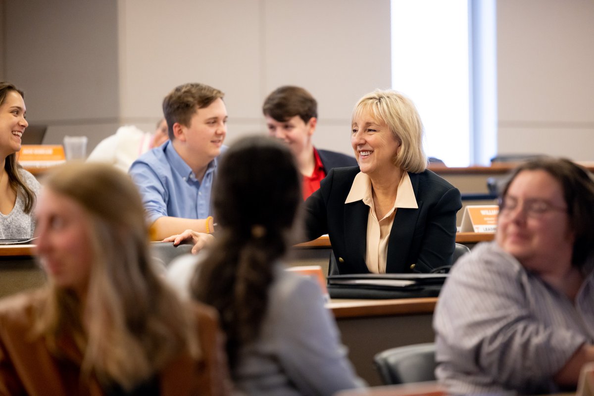 Donde Plowman tweet media