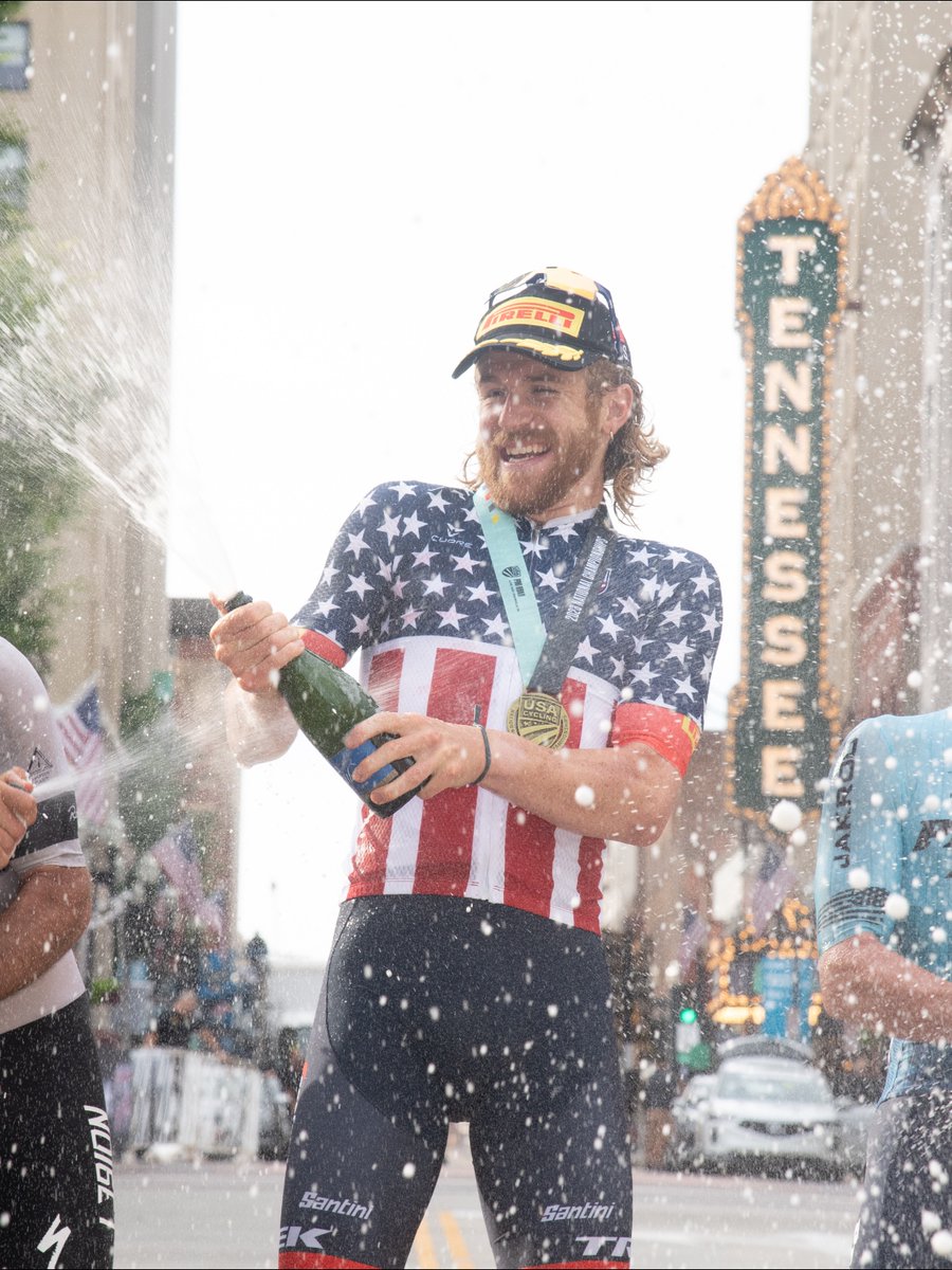 usacycling's tweet image. It’s been 22 years since an American has worn the stars-and-stripes at the Tour de France! We’re excited to see these guys representing the USA! #TDF

🇺🇸 Quinn Simmons 
🇺🇸 Neilson Powless
🇺🇸 Matteo Jorgenson 
🇺🇸 Kevin Vermaerke
🇺🇸 Lawson Craddock 
🇺🇸 Sepp Kuss