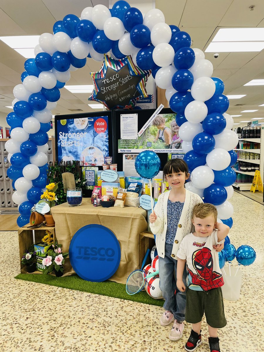 Today @Tesco is the launch of #StrongerStarts. At #Dunstable we have 3 exciting projects up for vote 

🔵 @chantryprimary 
🔵 @TotternhoeCE 
🔵 @YLvsCancer 

Next time you shop pick up a blue token and vote 🔵

Need more information? Look here… 

tescocommunitygrants.org.uk