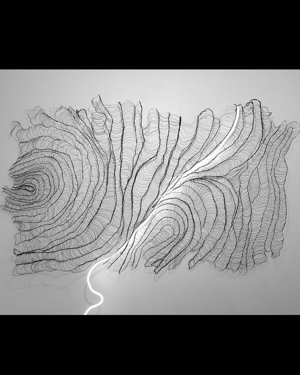 YourArtOfficial's tweet image. L&apos;artiste #JulieJoly est #autodidacte. Son œuvre Méandre I est à la frontière de la #sculpture et du #dessin. Entre #macrocosme et #microcosme. À découvrir sur yourart.art 👉