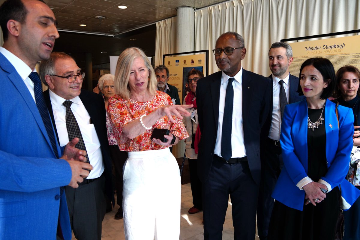 ArmDl21's tweet photo. 🇦🇲🇺🇳  Lors de la visite de Mme Zhanna Andreasyan, Ministre de @minESCSarm à l'#UNESCO,  très constructifs échanges avec Mme Stefania Giannini, Sous-Directrice générale pour l'#éducation, et M. Ernesto Ottone, Sous-Directeur général pour la #culture. https://t.co/dGVtozwUmD