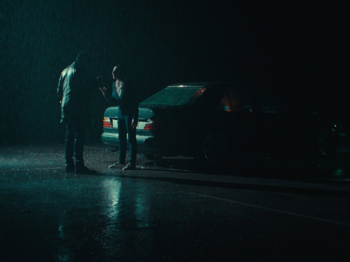 clearazur's tweet photo. ”DU TEMPS”
new film for @Vadekskuaad directed by me is now available !!! some shots from my DOP work https://t.co/CcfNucvz5T