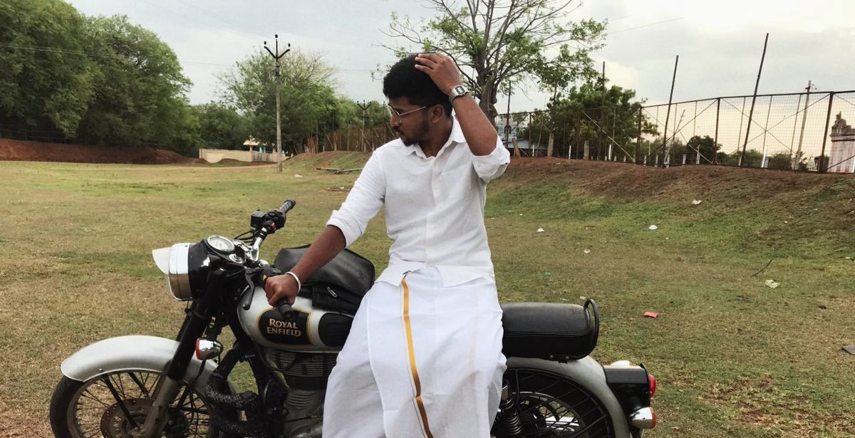 badaxeumaaa's tweet photo. maapla ready ponnu enga? :P https://t.co/40bqrbY8U3