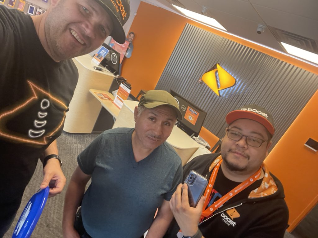 First new line of the day in Detroit!  Abe coming through early!  #redwhiteandboost <a href="/tonywagner29/">Tony Wagner</a> @JayMiglionico